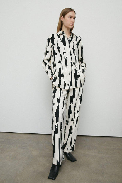 White And Black Digital Printed Oversize Shirt And Pant