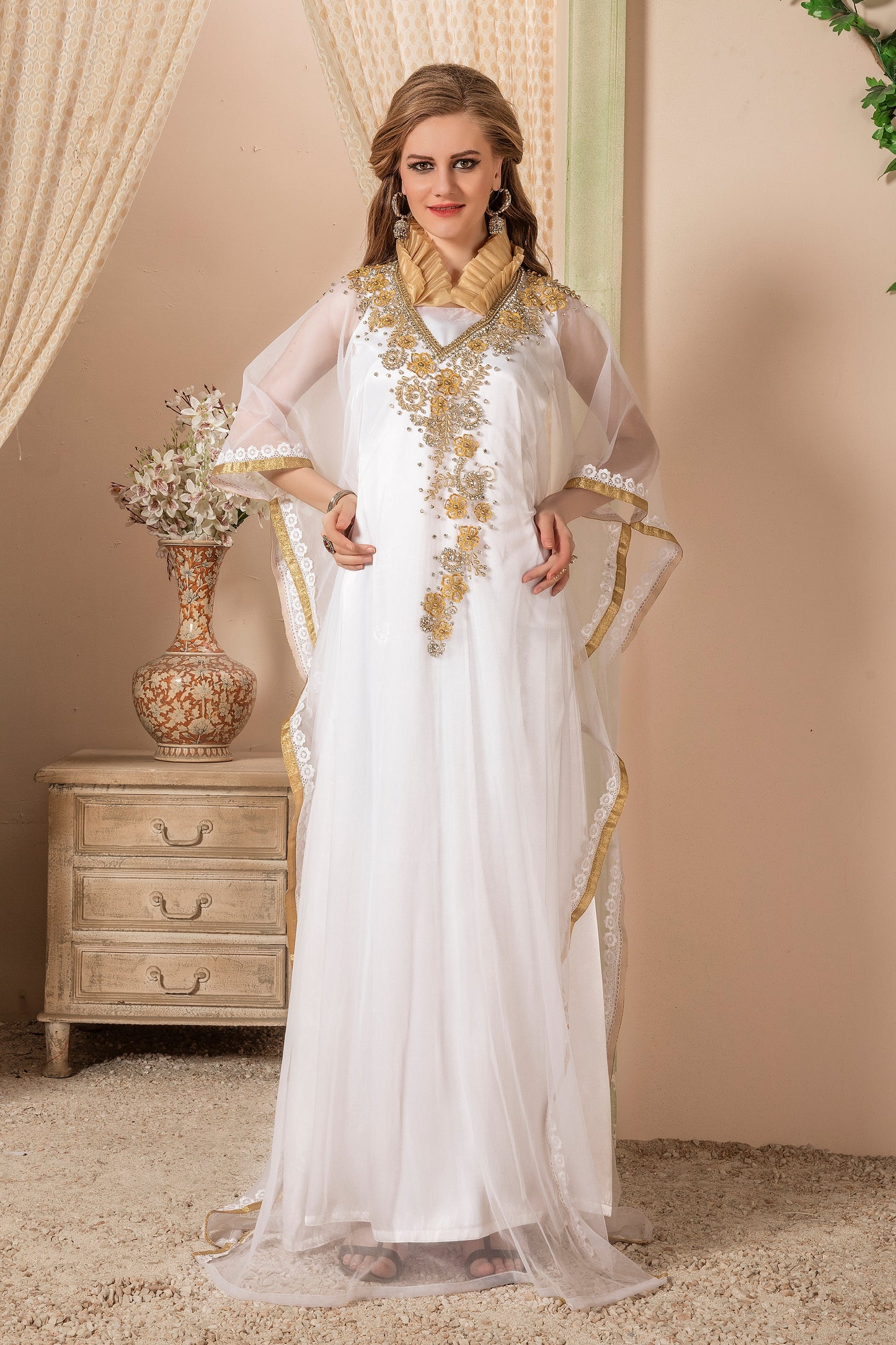 White Color Designerkaftan